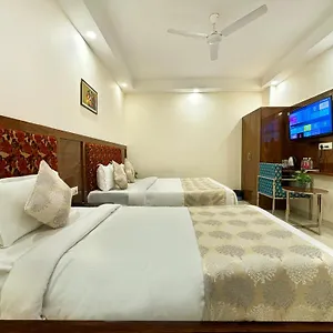 https://treebo-trend-emblem-suites.top-gurgaonhotels.com